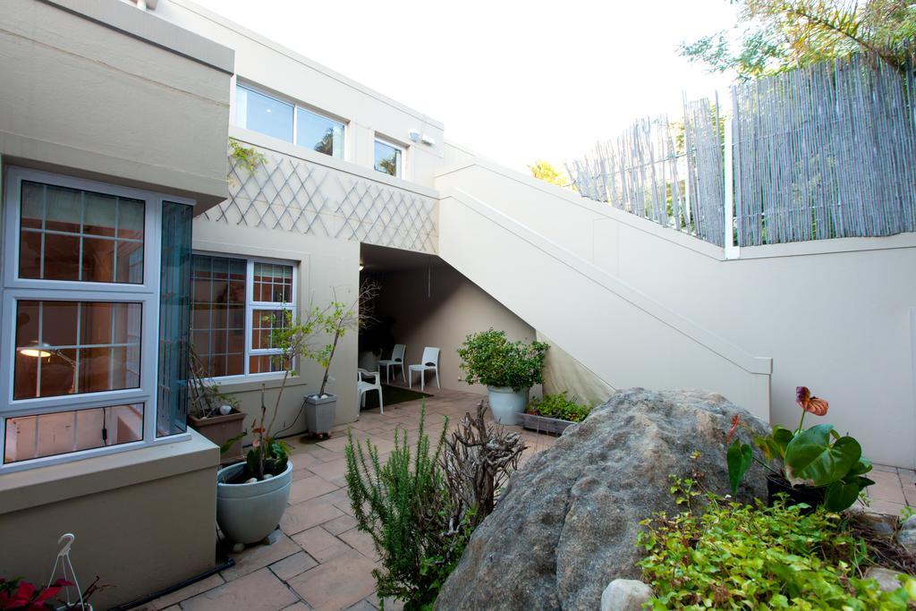 Villa Villa On Slopes Of Geneva Drive