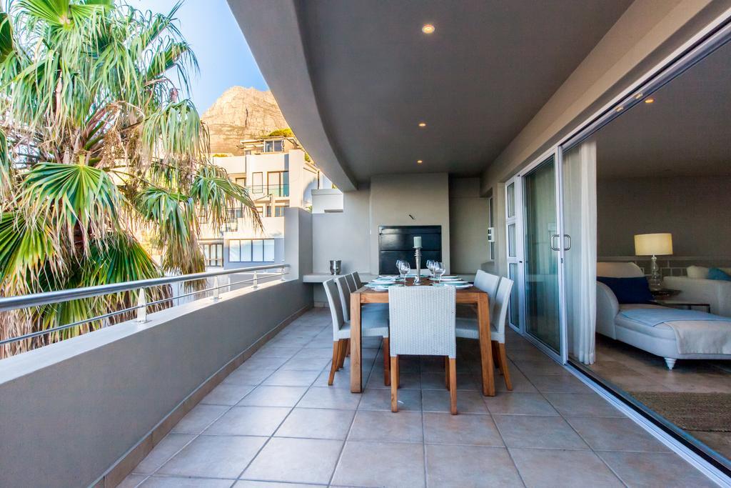 Villa On Slopes Of Geneva Drive *
